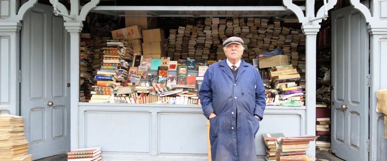 CASETA 15. ALFONSO RIUDAVETS